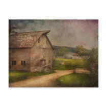 Farm - Barn - The old gray barn Post Cards
