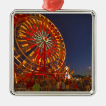 Ferris wheel at dusk at the Northwest Montana Christmas Ornament