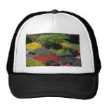 Flores rojas del ajuste del jardín gorros  