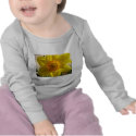 flower,daffodil t-shirts