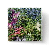 Flowery button