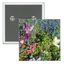 Flowery button