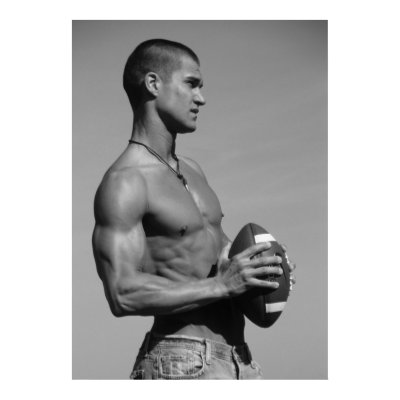 [Image: football_hunk_poster_333-p22819421300774...ma_400.jpg]