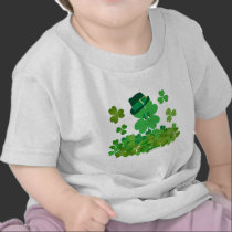 Four-Leaf Clover in Hat t-shirts