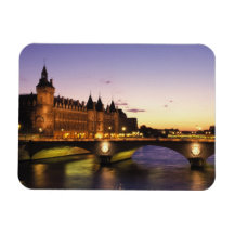 France, Paris, River Seine and Conciergerie at Magnets