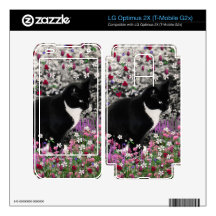 Freckles in Flowers II - Tux Kitty Cat LG Optimus 2X Skin