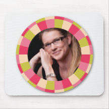 Fun Circle frame - pink leaf on light Mousepad