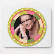 Fun Circle frame - pink leaf on light Mousepads