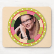 Fun Circle frame - pink leaf on light yellow Mousepad