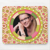 Fun Circle frame - pink leaf on pattern Mousepad