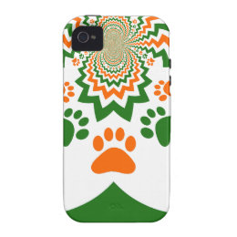 Fun Dog Lovers Puppy Paw Prints Chevron Pattern iPhone 4/4S Cases
