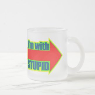 Funny I'm With Stupid T-shirts Gifts mug