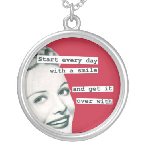 FUNNY RETRO HOUSEWIFE NECKLACE