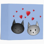 Gatos negros y grises lindos, con los corazones