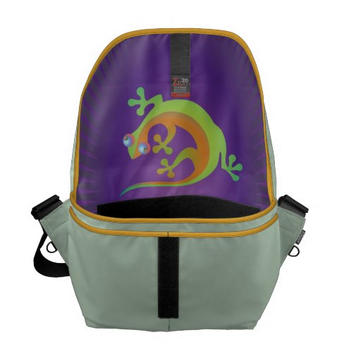 gecko inside commuter bag