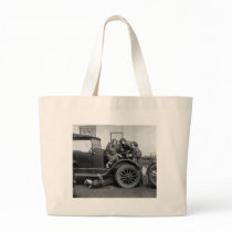 Girl Power: 1927 Bag