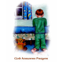 GOD ANSWERS PRAYER t-shirts