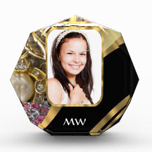 Gold jewelry photo background award