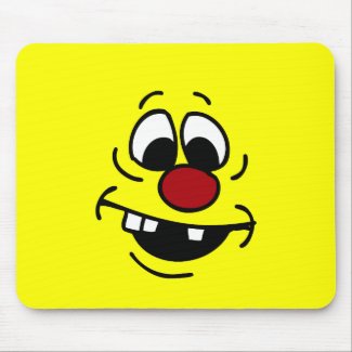 Goofy Face: This is the jerk I punched in the face Mousepads