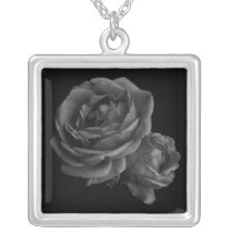Gothic Black Roses Necklaces