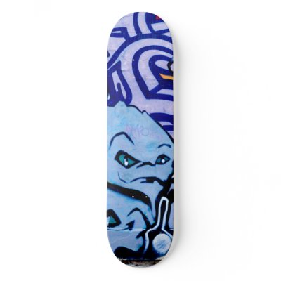 Graffiti Creatures skateboard by skategear