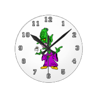 green alien wizard.png round clock