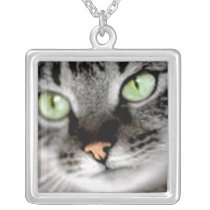 Green eyes kitty necklaces