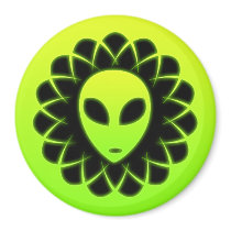 Green Glow Space Alien Head Fridge Magnets