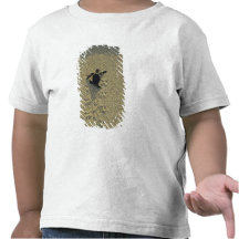 Green Turtle, (Chelonia mydas), hatchling Tshirts