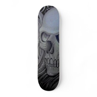 grey skull skateboard