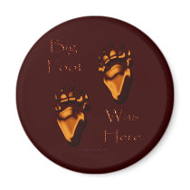 GRIZZLY BEAR TRACKS MAGNET