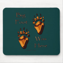 GRIZZLY BEAR TRACKS MOUSE MATS