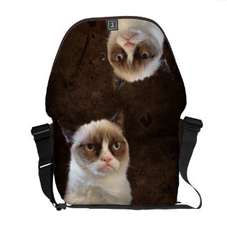 Grumpy Cat Classic Courier Bags