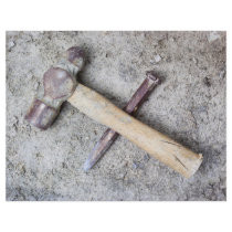 Grungy hammer and chisel
