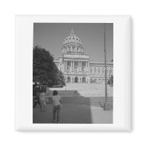 Harrisburg 1987 magnet