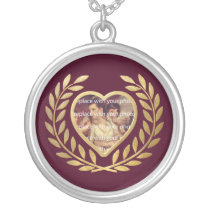 Heart Shaped Frame with Wreath Jewelry