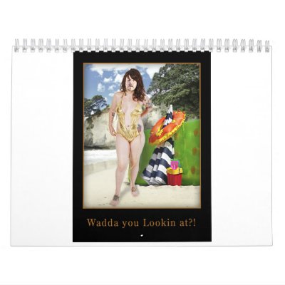 hombre con el calendario del bañador hombre con el calendario del bañador