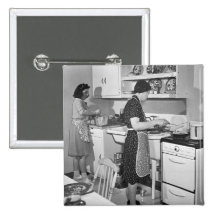 Home Cooking: 1942 Pinback Button