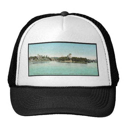 Hopewell Hall and Castle Rest, Thousand Islands ra Hats