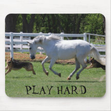 HORSE & DOGS PLAY HARD MOUSEPAD