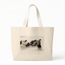 Horses in the snow canvas bags