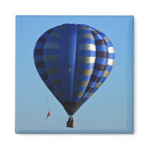 Hot air balloon in flight magnet