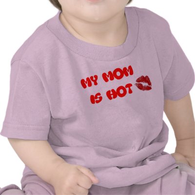 HOT MOM TSHIRT by DominoAlley