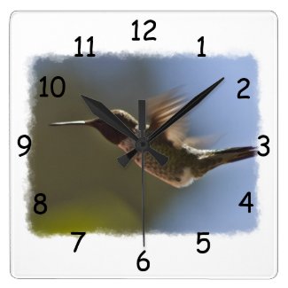 Hummingbird in Flight Wallclock