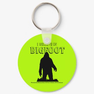 I believe in bigfoot keychain keychain