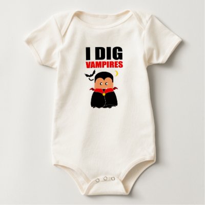 "I Dig Vampires" Infant Organic Creeper by magiceel