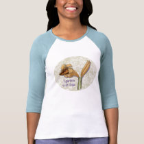 "I garden with dogs" Women's t-shirt