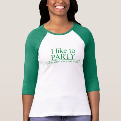 i party with books t shirt
