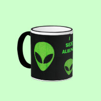 I SEE ALIENS MUG