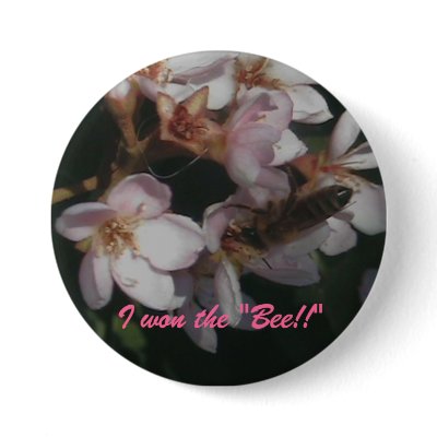 I won the "Bee!!" Button by elfkar2001